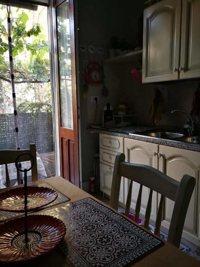 Villa Liberty Ofelia Locazioni Brevi กาญารี ภายนอก รูปภาพ