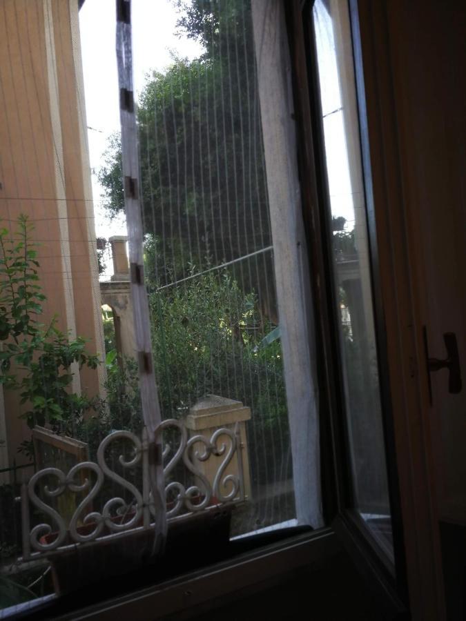 Villa Liberty Ofelia Locazioni Brevi กาญารี ภายนอก รูปภาพ